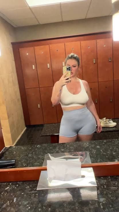 Im available for Incall and outcall service with nuru massage and happy ending - Image 2